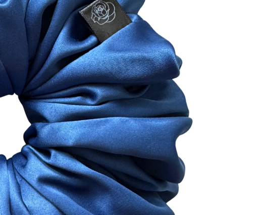 Classic Rose Midnight Bloom